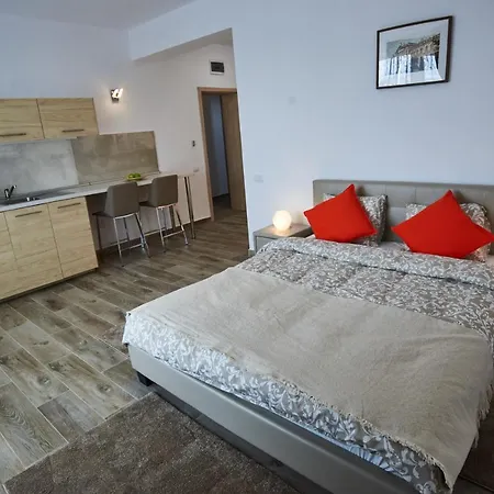 At Apartament