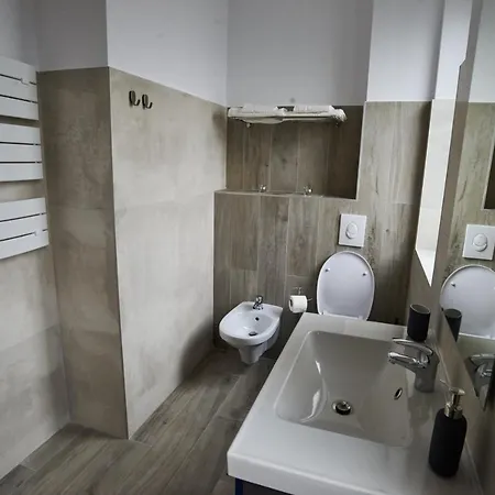 At Apartament